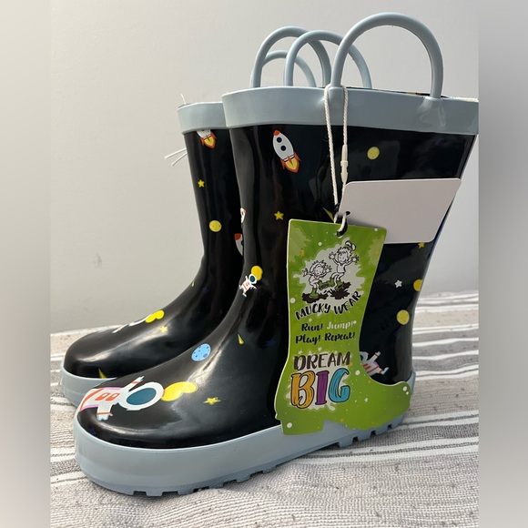NWT Mucky Wear Kids Space Adventure Rain Boots - Black Size 13T - Picture 1 of 6